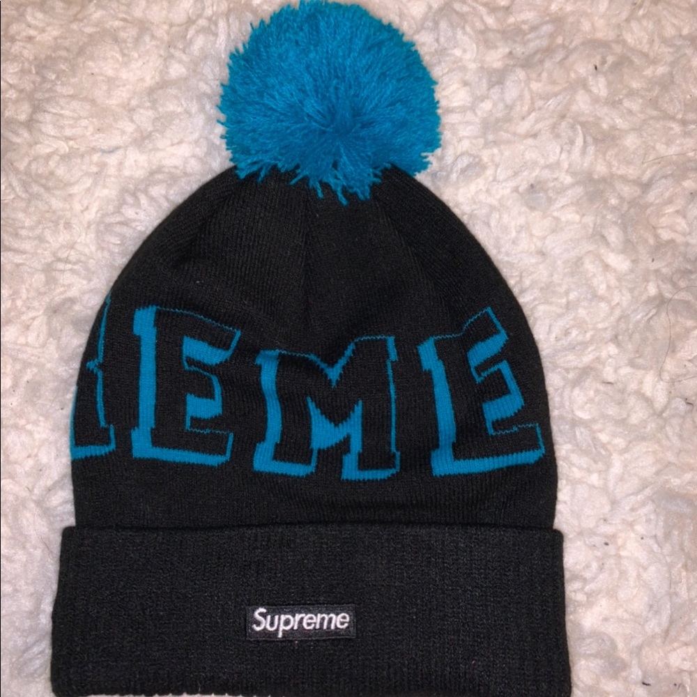 Supreme x New Era hat